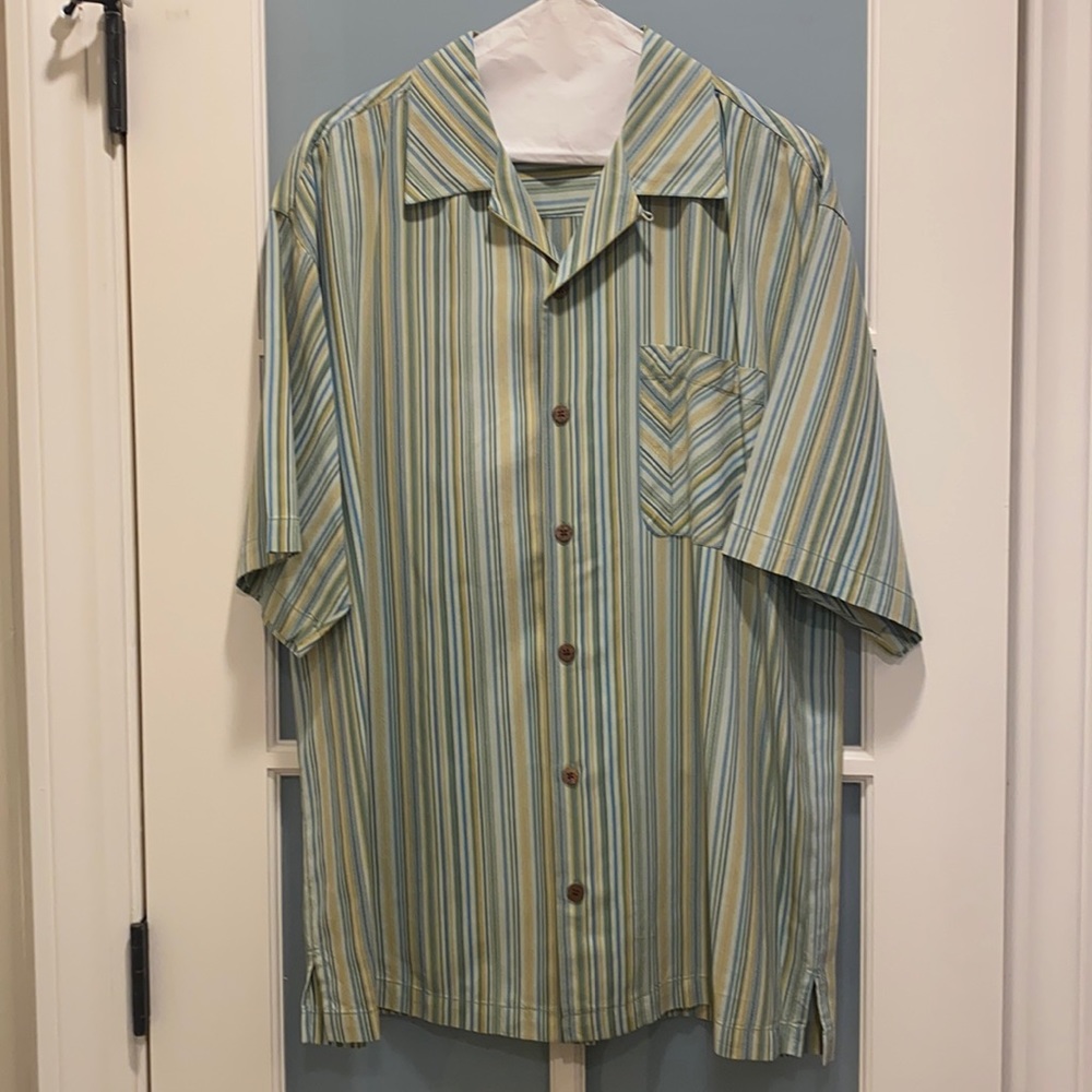 Tommy Bahama 100% Silk Striped Button Up Shirt Medium
